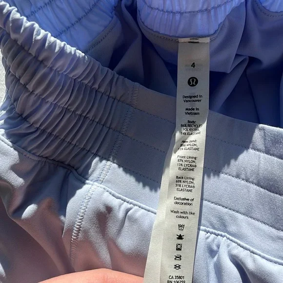 Lululemon Athletic Hotty Skirt • Size 4 - Picture 4 of 7